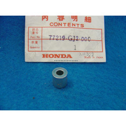 Entretoise selle et phare Honda – Réf. 77219GJ2000