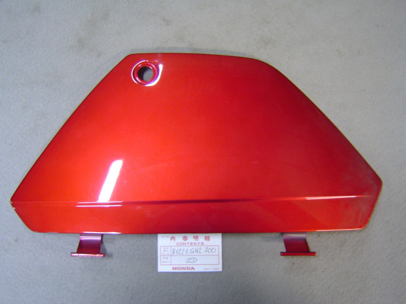 Porte-coffre latéral Honda NB50MG-MF R-4C | 81221GN2700ZD
