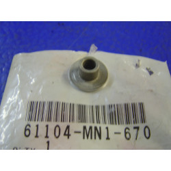 Entretoise Honda 61104-MN1-670 XR600 VFR750 RS250R