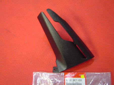 Cache inférieur guidon droit Honda FJS600 FJS400 – 53261MCT000