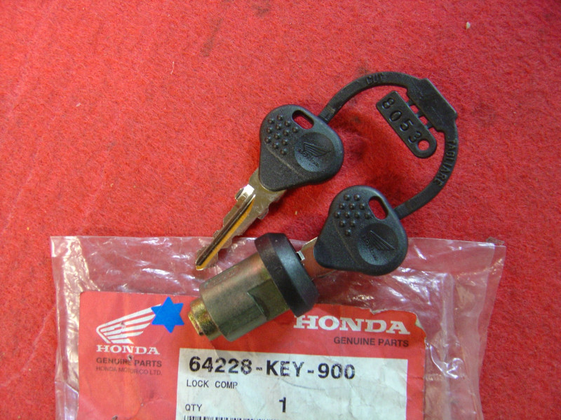 Serrure Panneau Supérieur Honda – Réf. 64228KEY900
