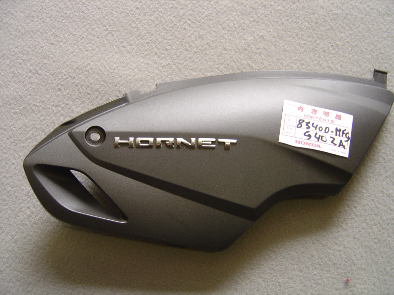 Cache latéral droit Honda CB600F Hornet 09/10 NH312M
