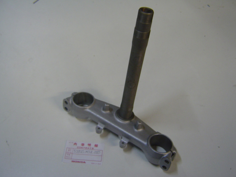 Té inférieur de fourche Honda XRV650 XRV750 – Réf. 53200MS8000