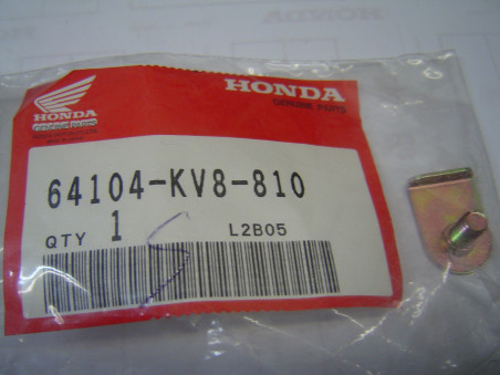 Support Fixation Pare-Brise Honda CH125J 88 - Réf. 64104KV8810