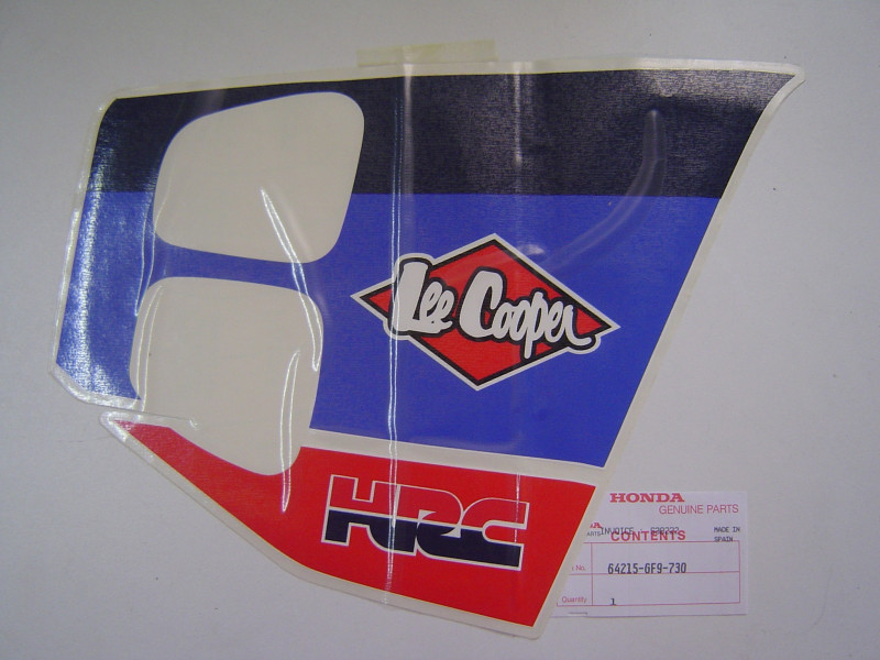 Autocollant ouïe réservoir côté D Honda MTX50A2J | 64215GF9730