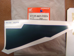 décor A type10 coté gauche de réservoir de XRV750 99