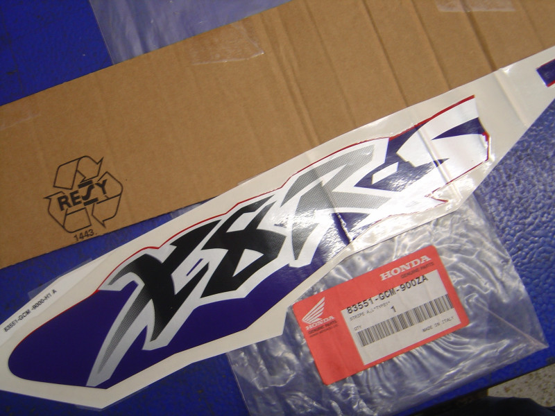 Décor A type1 gauche Honda SZX50S X8RW – 83551GCM900ZA