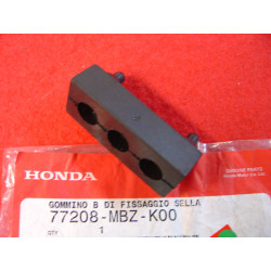Silentbloc sous selle Honda CB1000R CB600F - Réf 77208MBZK00