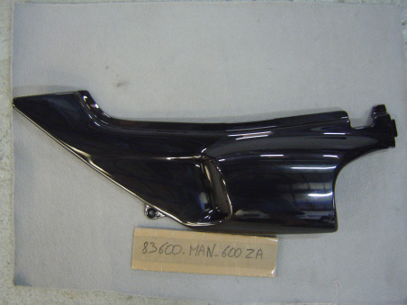 Cache latéral gauche Honda NX650 1995 – Réf. 83600MAN600ZA