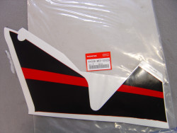 Décor autocollant C coté droit code couleur type1 de CBR600RR 04