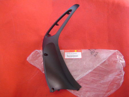 Cache latéral gauche carénage AV Honda PES125 08/10 NH1