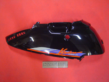 Cache latéral AR gauche Honda SA50 Vision 94/97 - Occasion