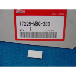 Adhésif sous coque de selle Honda CBR900 VFR800 – 77226MBG300