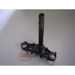 Té de fourche inférieur Honda CB750KZ Ø35mm | Réf. 53200425610ZA