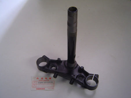 Té de fourche inférieur Honda CB750KZ Ø35mm | Réf. 53200425610ZA
