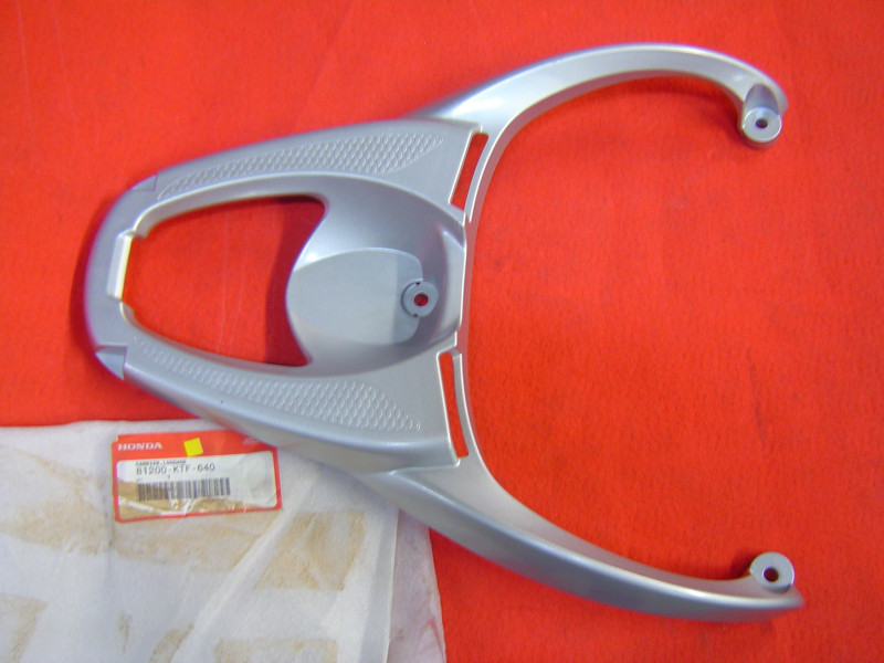 Porte Bagages Honda SH125 2005-2010 - Réf. 81200KTF640