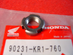 Ecrou à creneaux d'embrayage D14mm de CRM125 90/99 NSR125 89/01