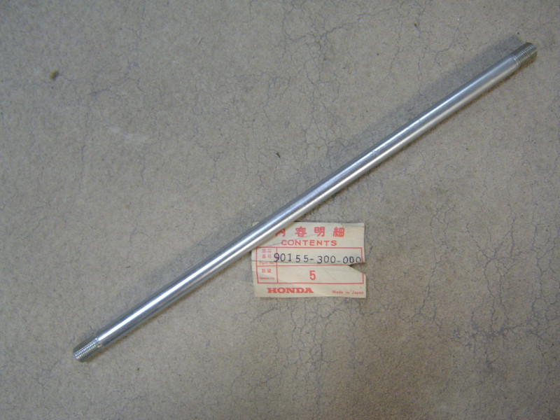 Axe Moteur AR Inférieur Honda CB750K0-K6 | Réf. 90155300000