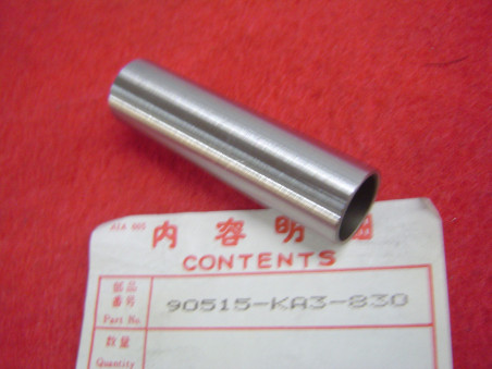 Entretoise Carter Moteur Honda CR125 CR250 85 | 90515KA3830