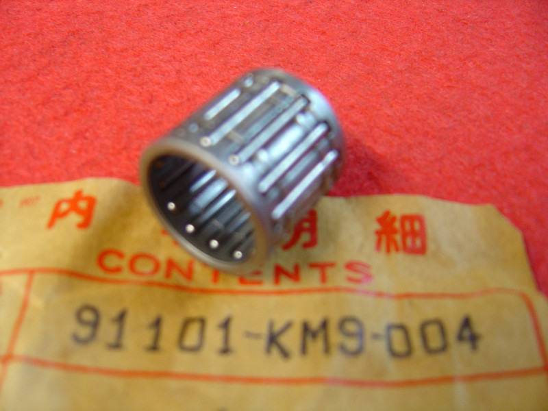 Roulement axe de piston Honda NS400RF/RG réf 91101KM9004