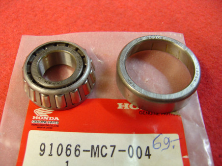 Roulement conique NSK bras oscillant Honda 91066MC7004