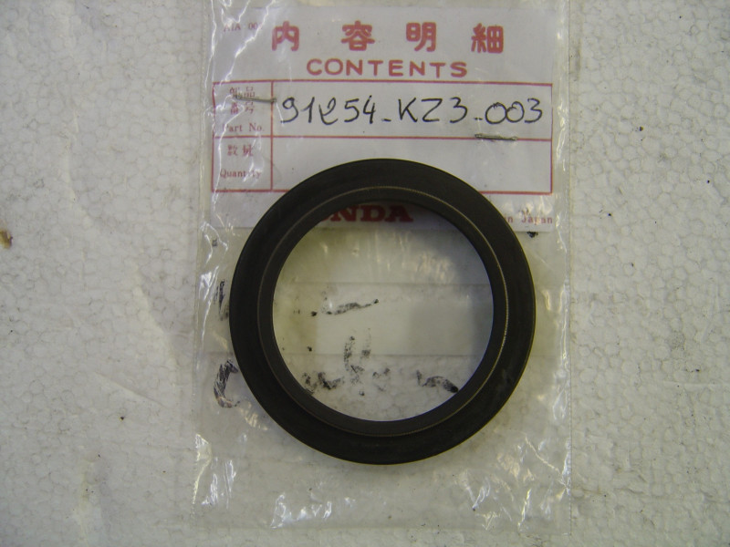 Cache poussières Honda 91254KZ3003 – Protection mécanique