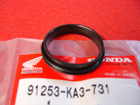 Cache Poussières Axe Bras Oscillant Honda 91253KA3731