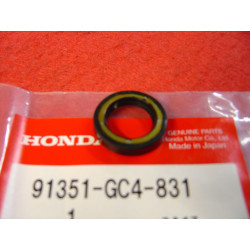 Cache poussière biellette suspension AR Honda CR80R 91351GC4831