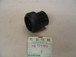 Caoutchouc de raccord coude/silencieux de CB72 CB77. Ref de remplacement 18391