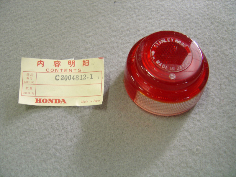 Cabochon Feu Arrière Honda C90M – Réf 33701-030-000