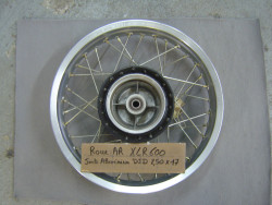 Roue arrière avec jante aluminium DID 250x17 de XLR600 neuve mais plus dans e