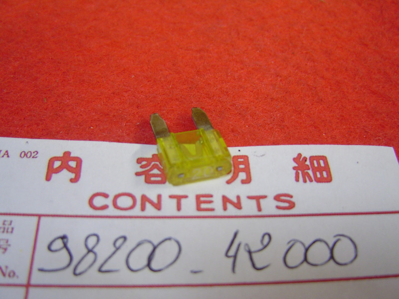 Mini Fusible Lame 20A Honda - Référence 98200-42000