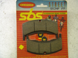 Jeu de plaquettes de frein AV de CBX400-550 82 CBX650E 83 VT500E ED VF400F