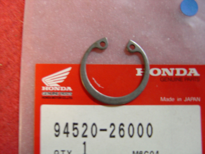 Circlips intérieur 26mm pompe à eau Honda – Réf. 9452026000