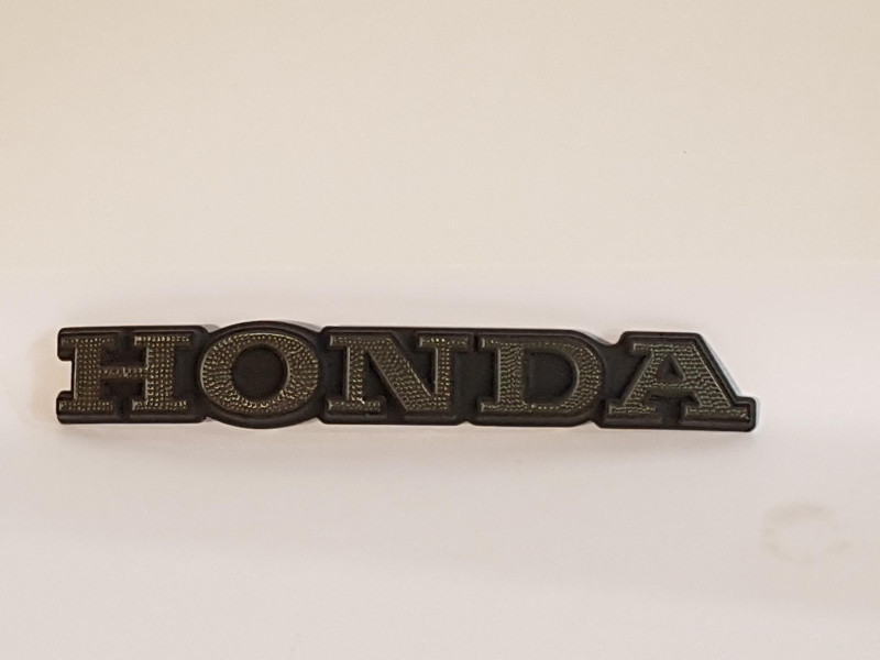 Logo réservoir gauche Honda CB250G Militaire 87122-367-690