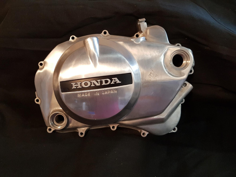 Carter droit embrayage Honda CB250 CB400 N | Réf. 11330443840
