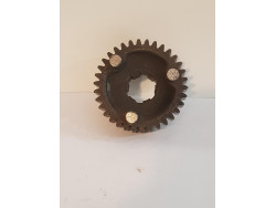 Pignon de boite 34dts (4eme) pour CB750four