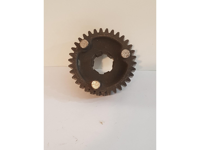 Pignon boîte 34 dents 4ème vitesse Honda CB750 Four