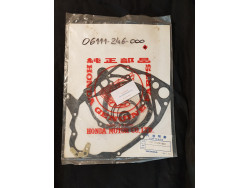 Pochette joints B bas moteur Honda CB125K1-K2 | Réf. 06111246000