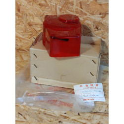 Cabochon Feu AR Honda 4 trous – Pièce Occasion