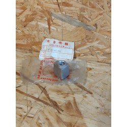 Douille alu dans silentblocs de roue AR de CB250-400 N/T/CM honda 41242-413-780