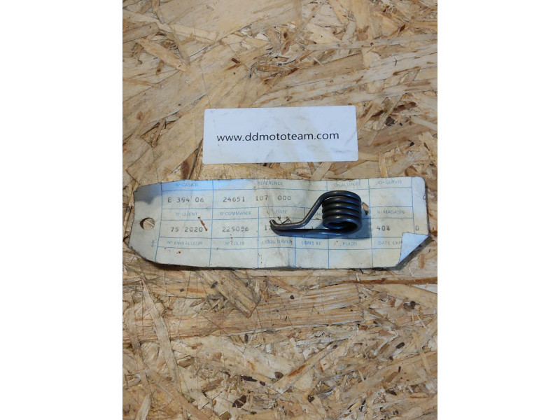 ressort de rappel de l'axe de sélecteur CB125S/S1/S2, CB125T SL125 24651107000