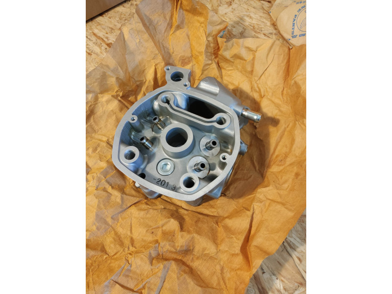 Culasse gauche de CX500Z A B 12210415000