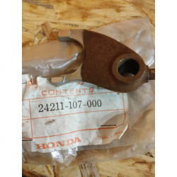 Fourchette de boîte droite Honda CB125S CG125 TL125 - Réf. 24211107000