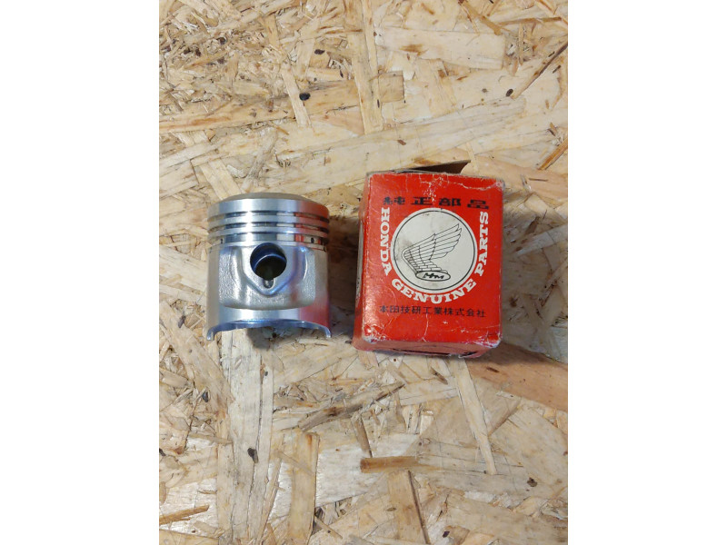Piston cote standard pour modèle CB350 Four