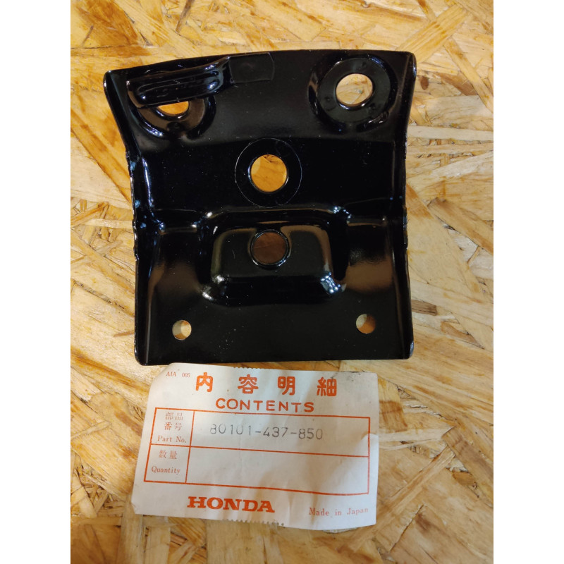 Tôle Support Feu Arrière Honda XL125S | Réf. 80101-437-850