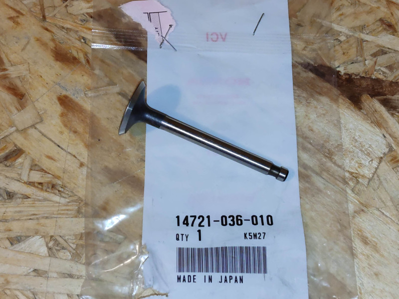 Soupape échappement Honda 14721-036-010 neuve