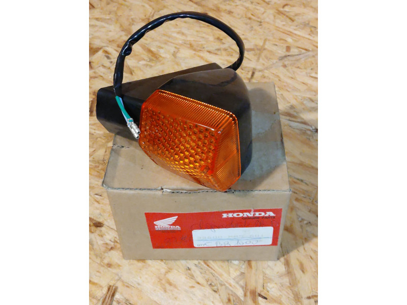 Clignotant AR droit Honda CBR1000 87/95 – Réf. 33600-MM5-601