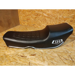 Selle Guiliari Neuve Honda 125 K5 – Jamais montée