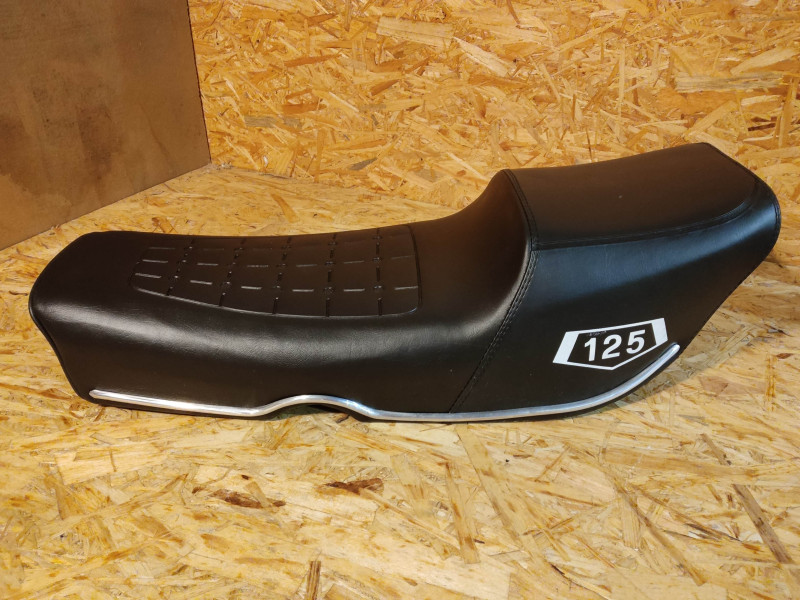 Selle Guiliari Neuve Honda 125 K5 – Jamais montée